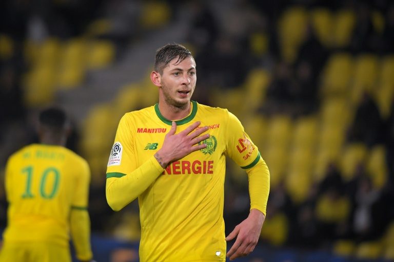 L&rsquo;attaquant Emiliano Sala à bord d&rsquo;un avion disparu en mer entre Nantes et Cardiff