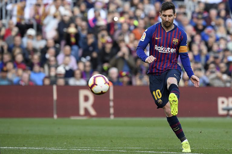 Espagne: Messi décante le derby, le Barça cavale en tête