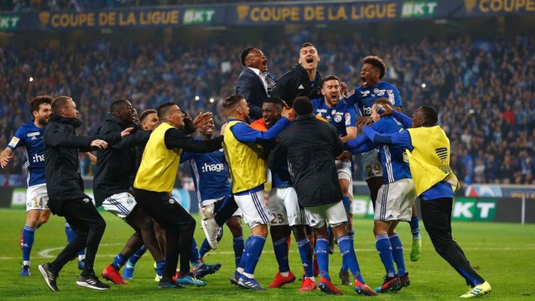 Strasbourg remporte la Coupe de la Ligue française aux tirs au but