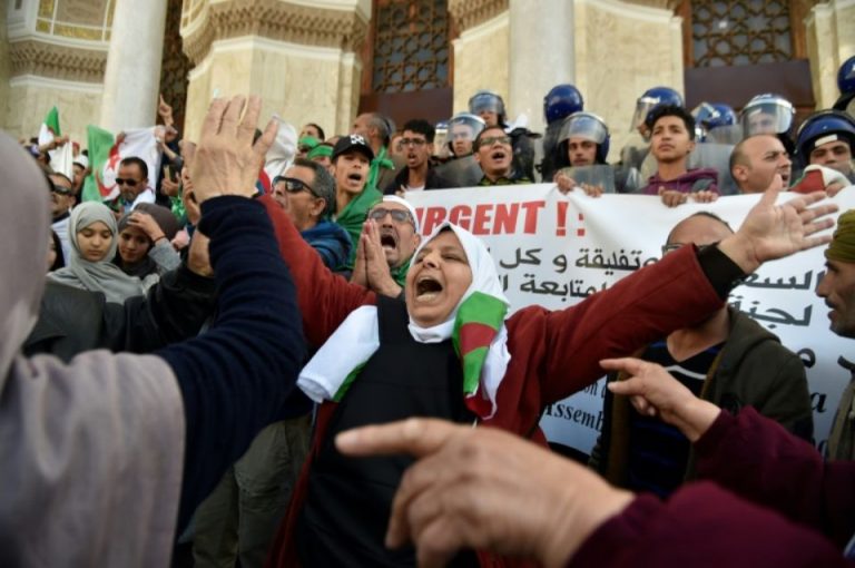 La présidentielle en Algérie fixée au 4 juillet