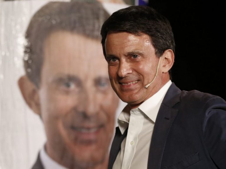 Barcelone: Manuel Valls pense qu&rsquo;une « remontada » est « possible »
