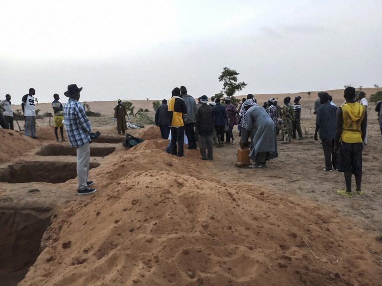 Carnage au Mali: une soirée de sang et de cendres, racontent les rescapés