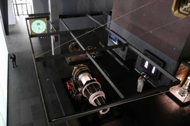 L&rsquo;horloge de La Mecque se transforme en attraction