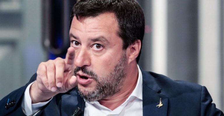 L&rsquo;Italie bloque encore 42 migrants et pointe du doigt les Pays-Bas