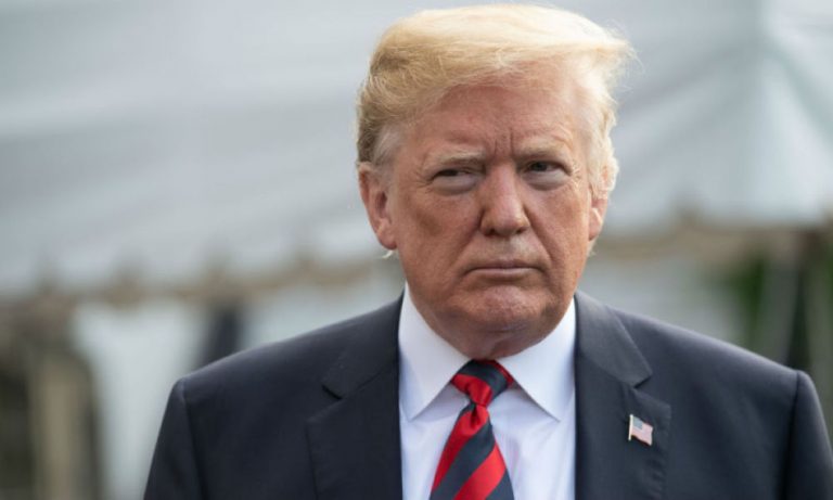 Trump moqué par une petite foule londonienne en pleine visite d&rsquo;Etat