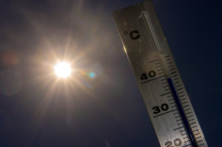 Une nouvelle canicule attendue en France va faire souffrir Paris