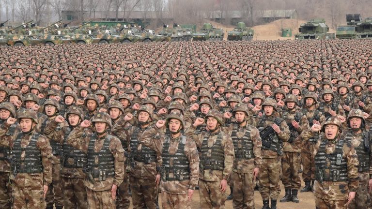 Pékin veut une armée de pointe, accuse Washington de « saper » la stabilité