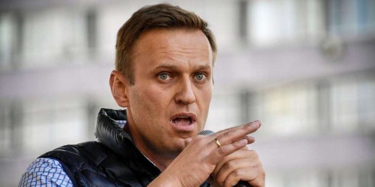 Russie: l&rsquo;opposant Navalny vraisemblablement victime d&rsquo;un « agent toxique »