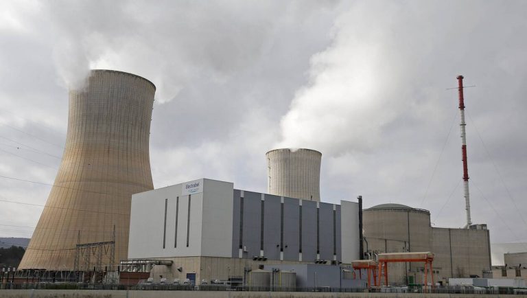 Panne d&rsquo;électricité dans une centrale nucléaire russe: trois réacteurs arrêtés