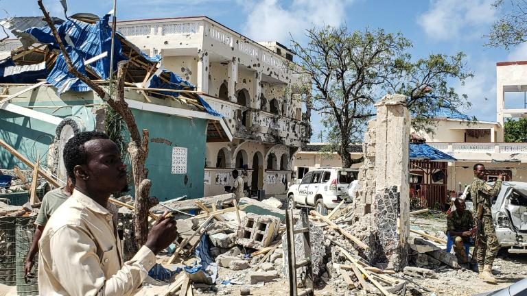 Somalie: 26 morts dans l&rsquo;attaque d&rsquo;un hôtel de Kismayo par des shebab