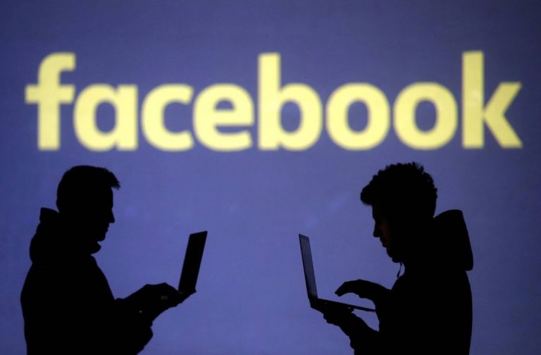 Données personnelles: Facebook veut donner plus de contrôle à ses utilisateurs