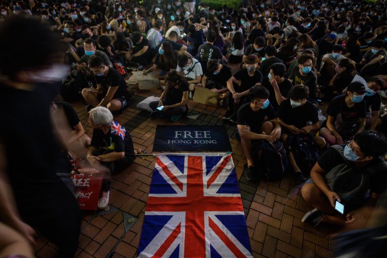 Hong Kong: Londres « préoccupé » par la possible arrestation en Chine d&rsquo;un employé consulaire