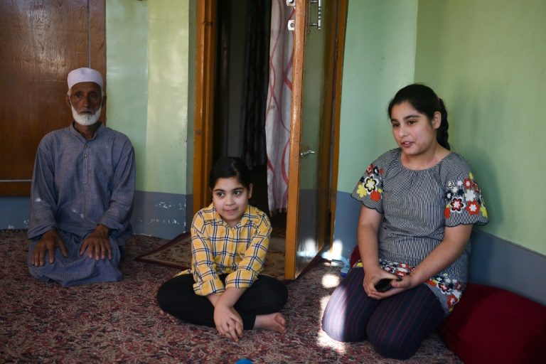 Sans téléphone, ni copains: au Cachemire indien, la jeunesse vit cloîtrée