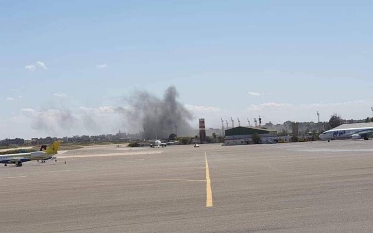 Libye: tirs sur l&rsquo;aéroport de Mitiga en violation de la trêve