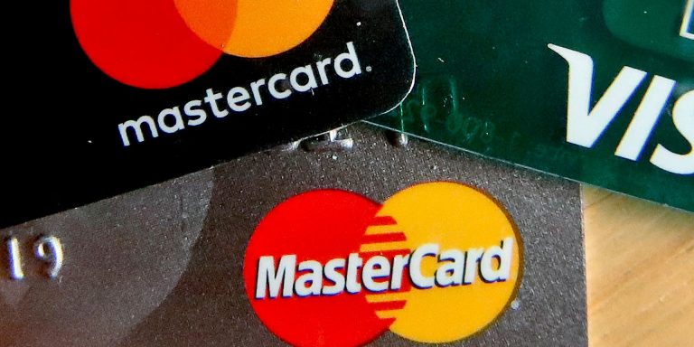 Allemagne: piratage des données de 90.000 clients Mastercard