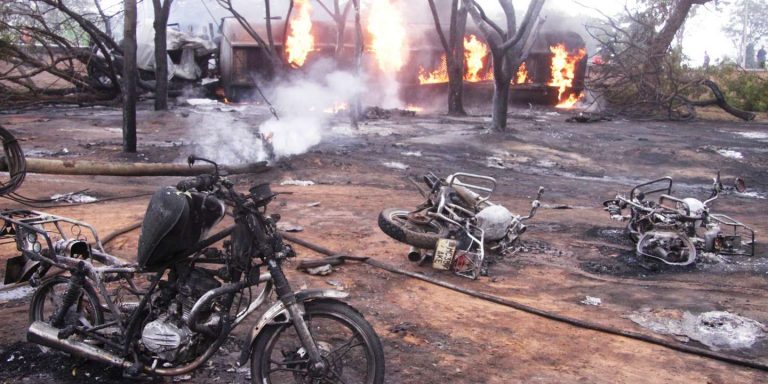 Tanzanie: le bilan de l&rsquo;explosion d&rsquo;un camion-citerne s&rsquo;alourdit à 95 morts