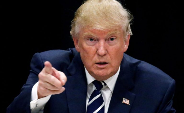 Trump prévient la Chine: un « Tiananmen » à Hong Kong compromettrait un accord commercial