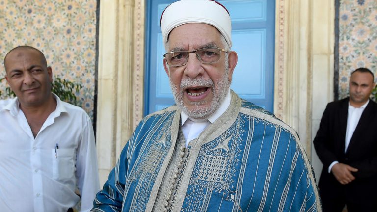 Tunisie/présidentielle: le parti Ennahdha présente un candidat, une première