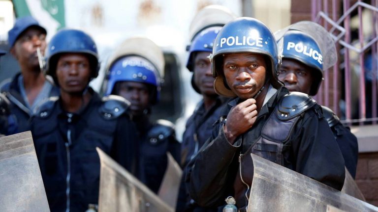 Zimbabwe: armée et police déployées à Bulawayo contre d&rsquo;éventuels manifestants