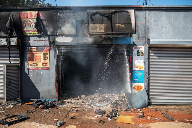 Quelque 600 Nigérians doivent être rapatriés d&rsquo;Afrique du Sud après les violences xénophobes