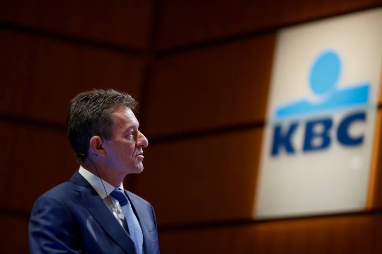 Belgique: le bancassureur KBC va supprimer 1.400 emplois