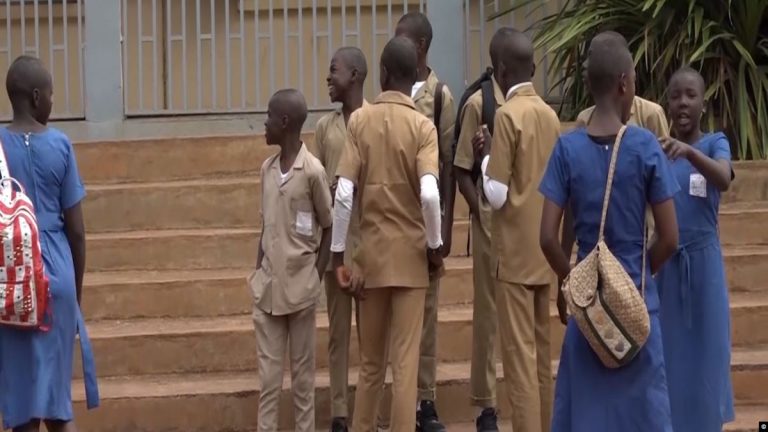 Au Cameroun anglophone, des rues quasi désertes pour la rentrée scolaire