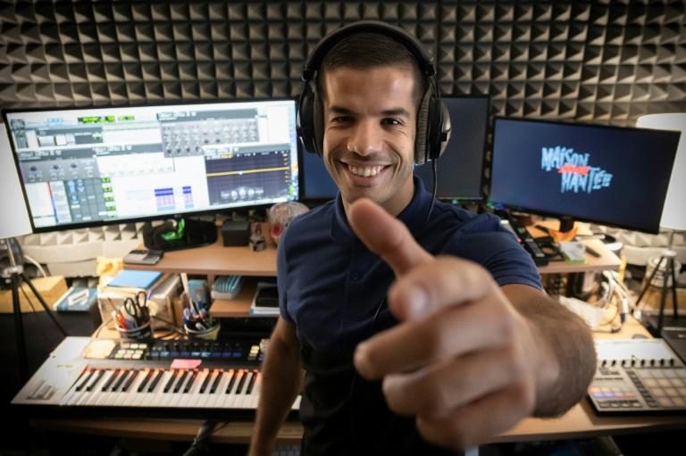 « GTI », le prof de maths français qui rappe sur Pythagore